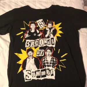 5 Seconds Of Summer black band tee